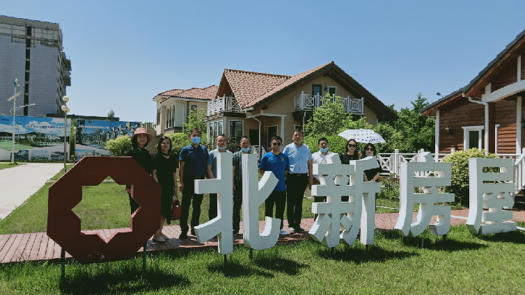 株洲市經(jīng)開(kāi)區(qū)周治國(guó)一行 到北新房屋有限公司考察交流